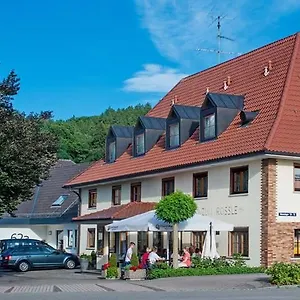https://hotel-gasthof-zum-rossle.com-bavaria.com